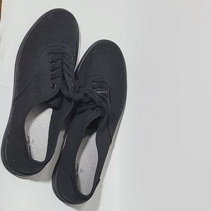 Universal thread canvas.